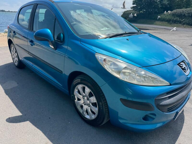 PEUGEOT 207 1.6 HDi S